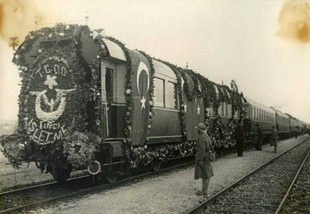  Atatürk’ün İzmit Ziyaretleri 