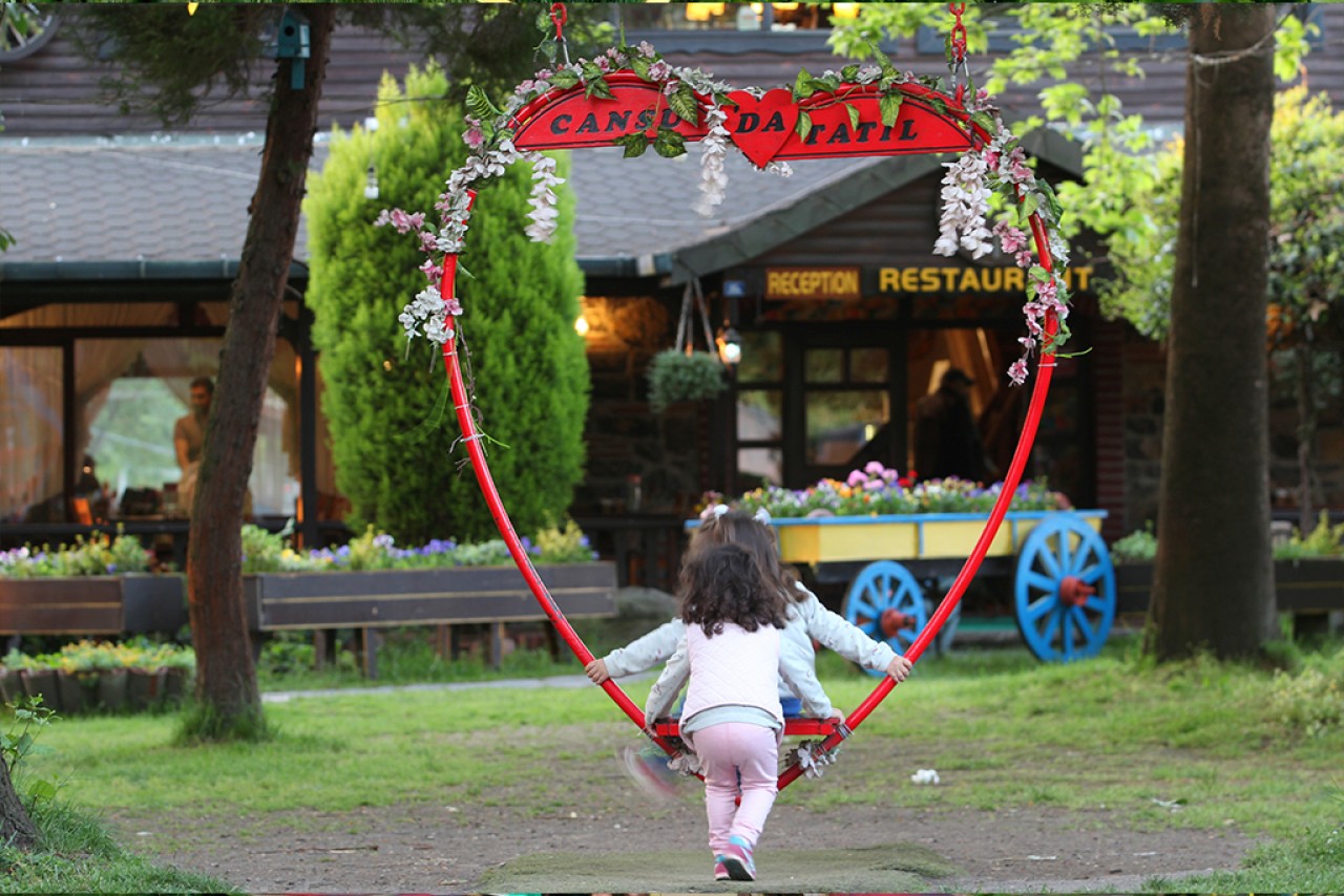  Kocaeli Buz – Cansu Kafe’de Bahar Etkinliği 