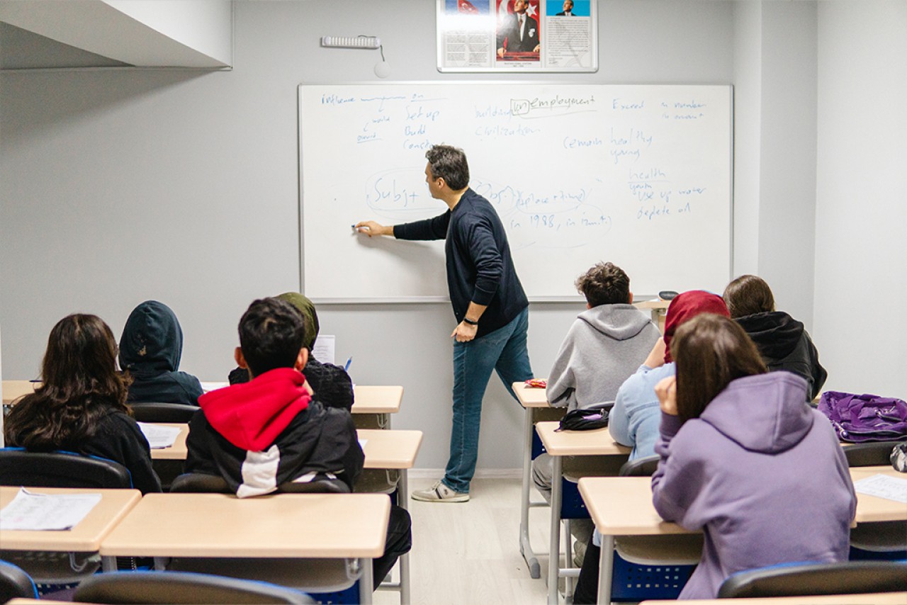  AKIN DİL EĞİTİM “Akın to Yakın to” 