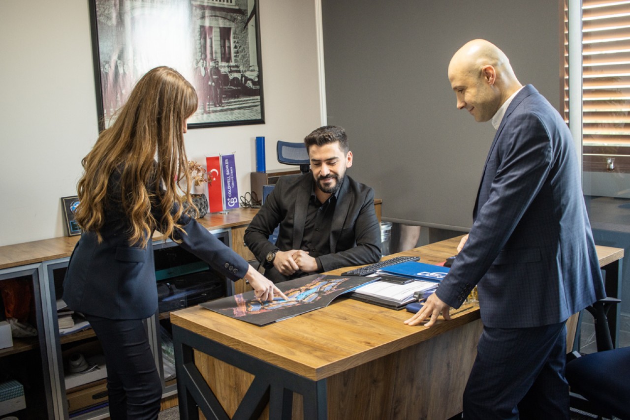  Hayalinizdeki Gayrimenkulü Gerçeğe Dönüştürüyorlar: Coldwell Banker Akademi Gayrimenkul 