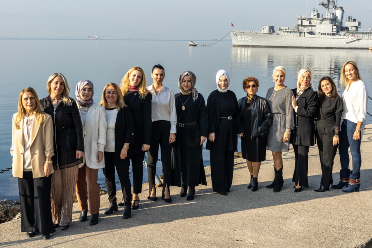  Öncü Kadınlar Derneği   “Ben” olmaktan çıkıp “Biz” olmak için… 