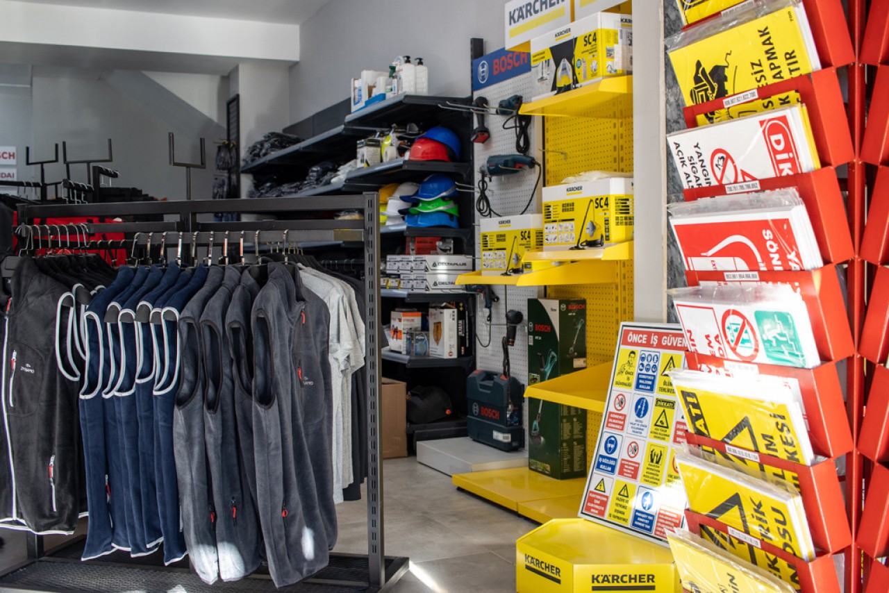  Teknik Store / Outdoor Mağazası 