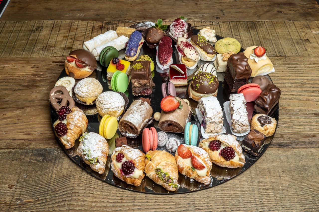  “Şu hayatta herkesi mutlu edemezsin” derler... “Big Cake” herkesi mutlu ediyor... 