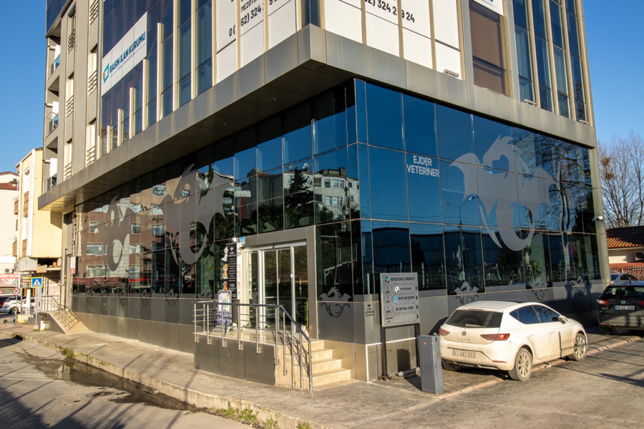  Kabuğuna Sığmayan Bir Veteriner Kliniği: Ejder Veteriner Kliniği 