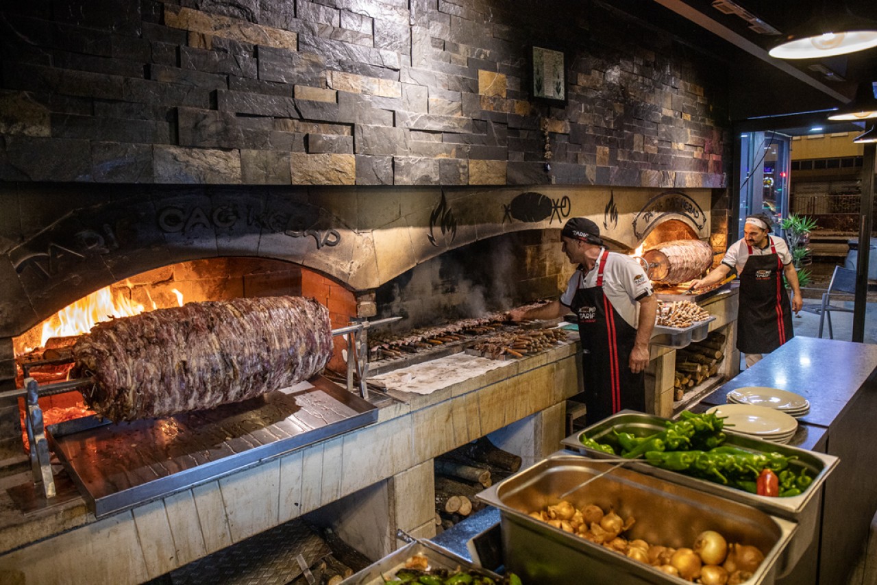  Şehrin Lezzet Yıldızı Tarif Cağ Kebap 3 Yaşında 