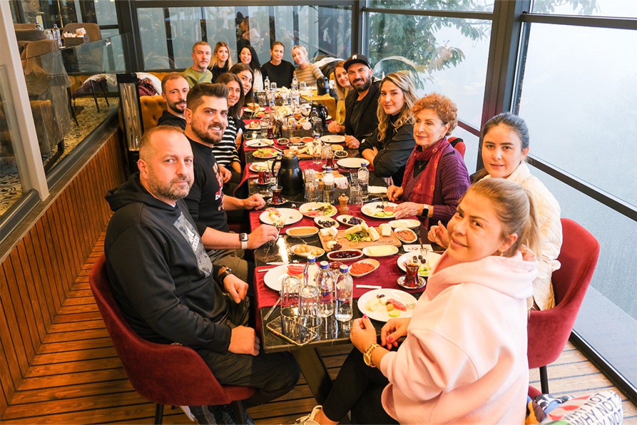 Time Kocaeli BÜYÜK SOSYAL KULUBÜ Buluşmalara Devam Ediyor 
