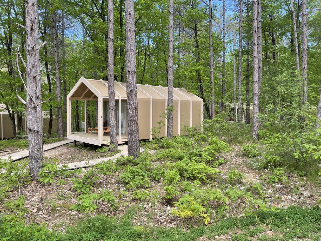  Türkiye'nin En Büyük Glamping Tesisi: Longosphere 