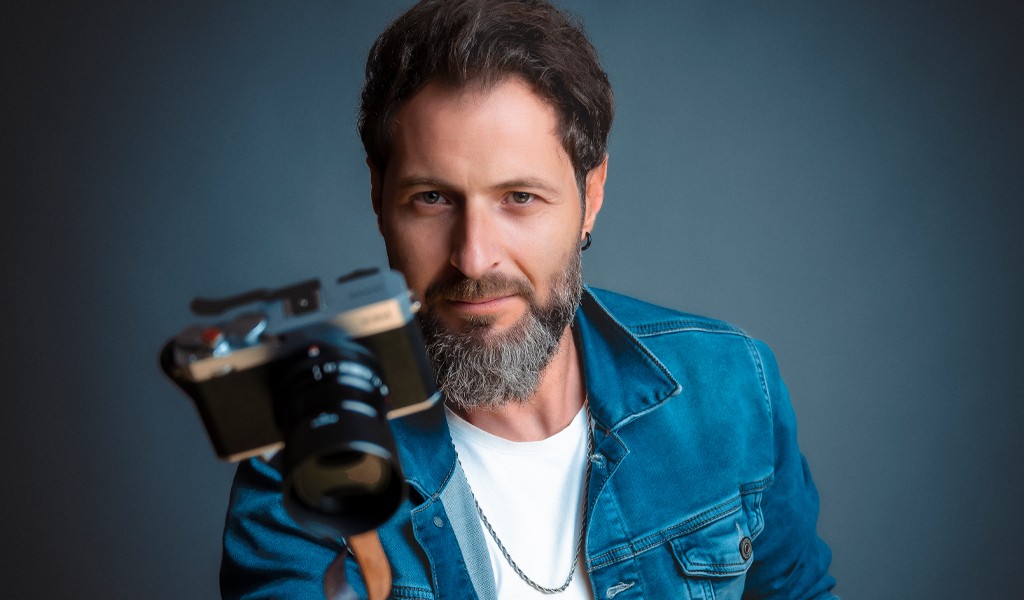 Bi' Fikrin Mi Var?  Adres, Onur Metin