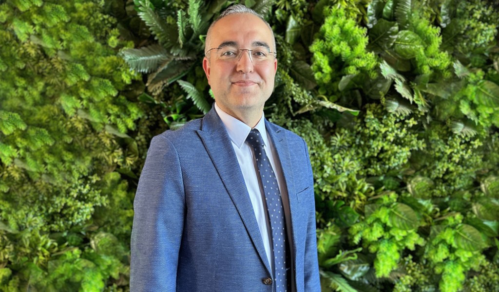 Doç. Dr. Önder Kara –  Kocaeli Üniversitesi Tıp Fakültesi Üroloji Anabilim Dalı Öğretim Üyesi