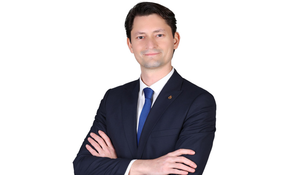 ENSAR BATURMAN    Deva Partisi Kocaeli Büyükşehir Belediye Başkanı Adayı Ensar Baturman'ı daha yakından tanıyacağınız röportajımız sizlerle...