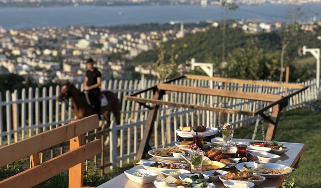 Gölcük'teki Doğa Harikasını Keşfe Çıkın