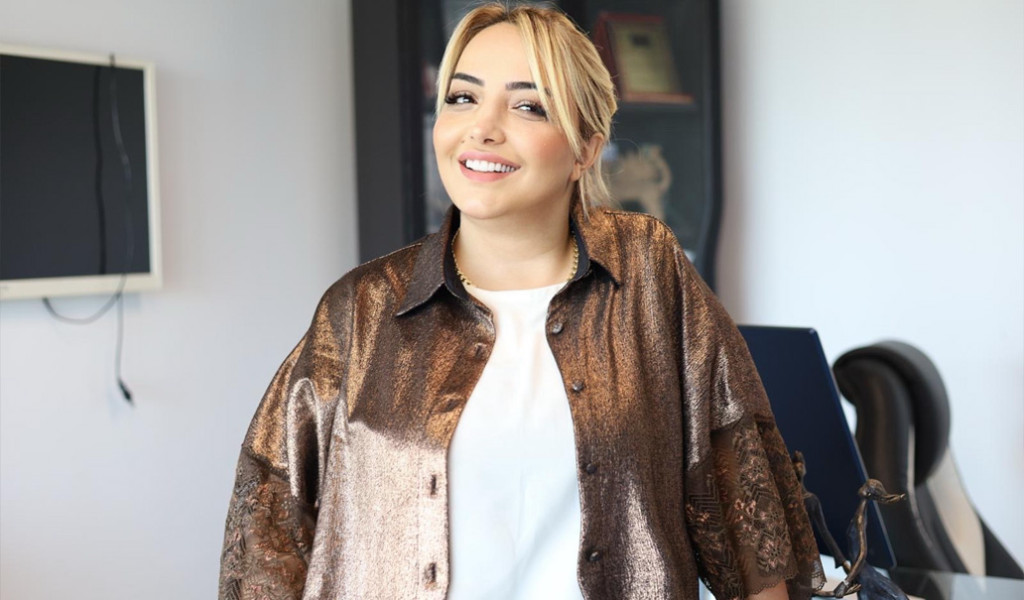 HANİFE ÖZTÜRK  Işığım etrafımdaki herkese ulaşır…