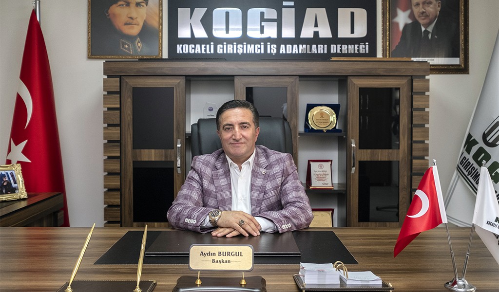 Hem Siyasette Hem İş Dünyasında Başarılı Bir isim: Aydın Burgul