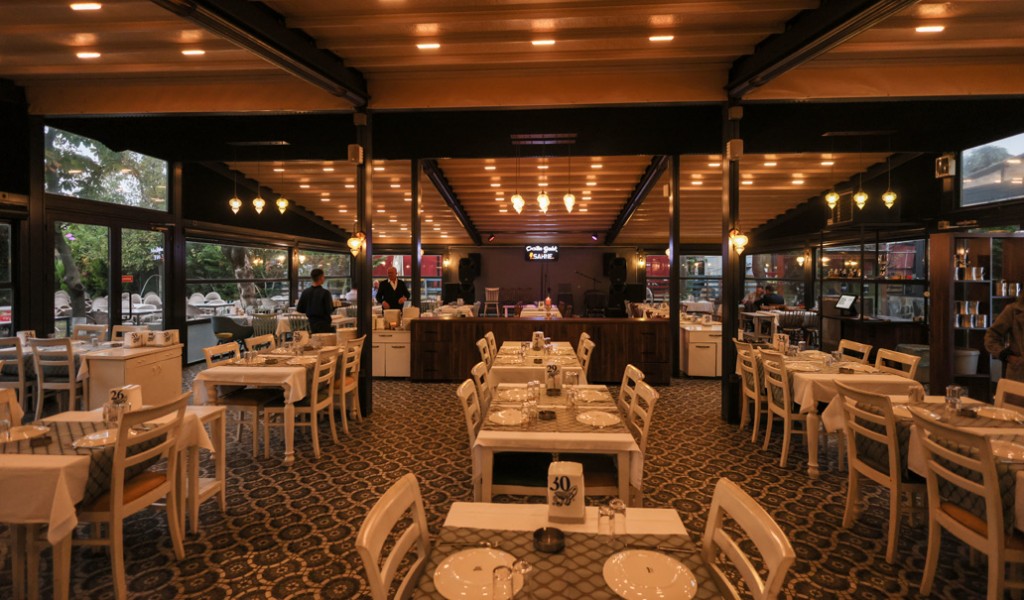 İzmit’in Balık ve Canlı Müzik Mekanı