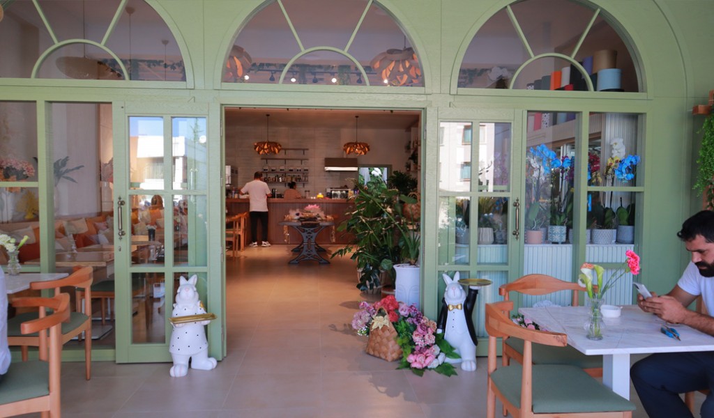 KAÇİDA  Kahve - Çiçek - Patisserie