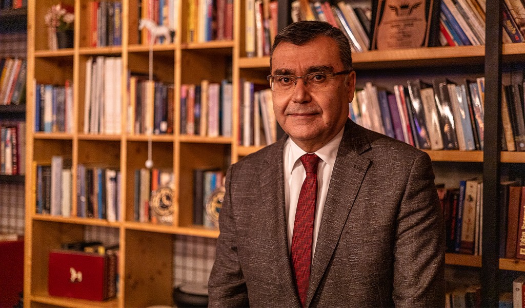 KANSERİ KORKUTAN ADAM PROF. DR. NİHAT ZAFER UTKAN ve MELEKLERİ…