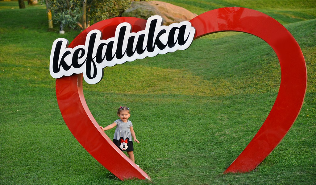 Kefaluka’da Yaz Devam Ediyor