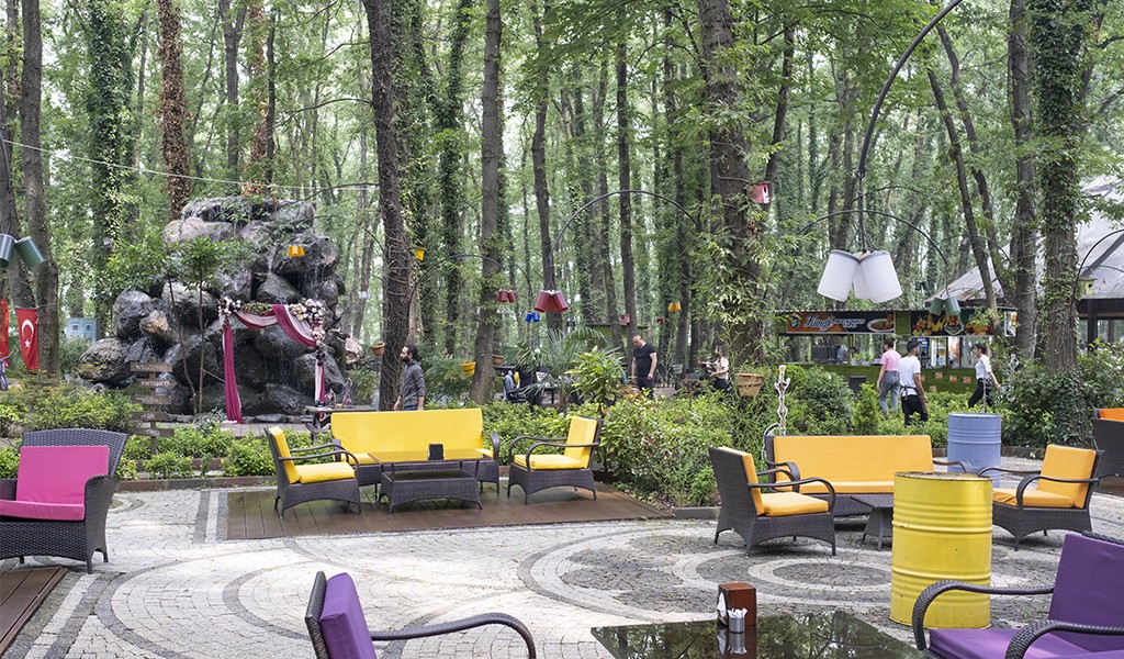 Masal Değil Gerçek; Meşelik Park