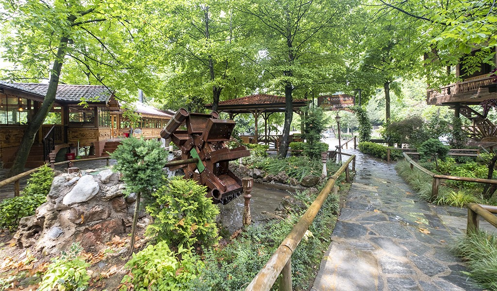 Maşukiyenin Saklı Cenneti: Değirmen Alabalık Restaurant