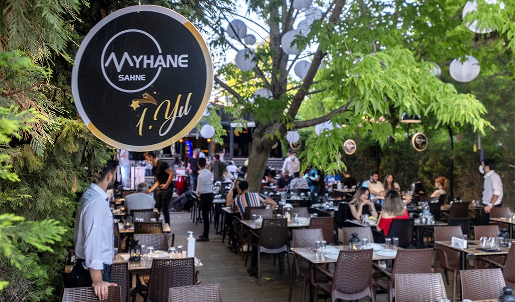 Myhane Sahne Harika Bir Organizasyonla 1. Yılını Kutladı