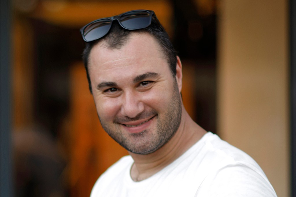 Özgün Studio: Özgün Yiğitel