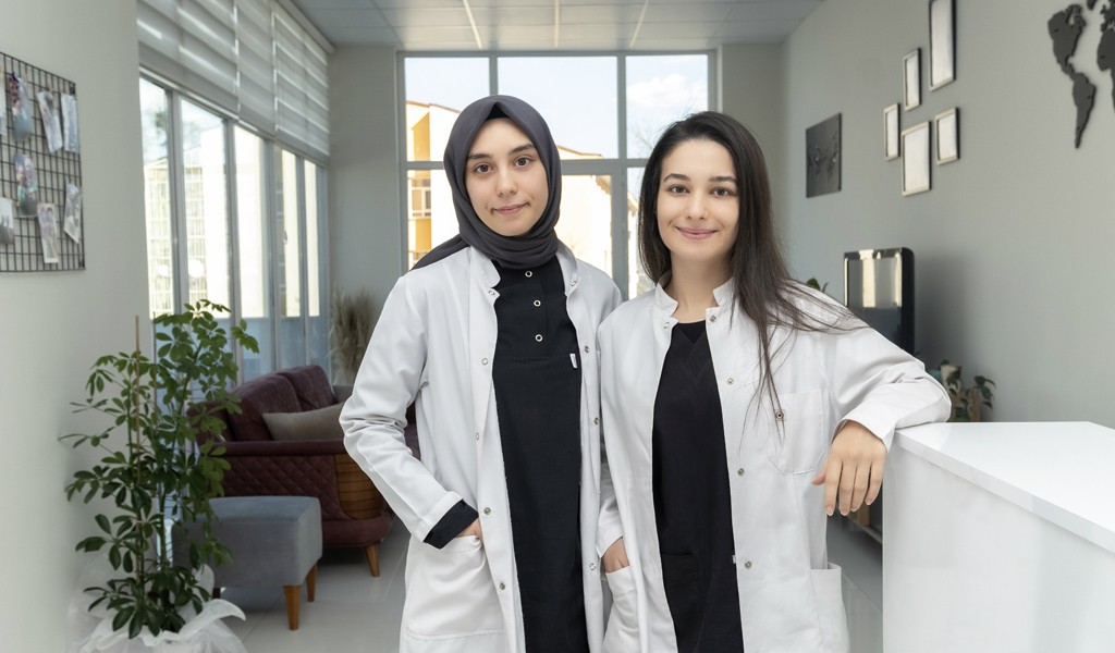 Sağlıklı Ayaklar İle Özgür Adımlar: B&S Podoloji Merkezi