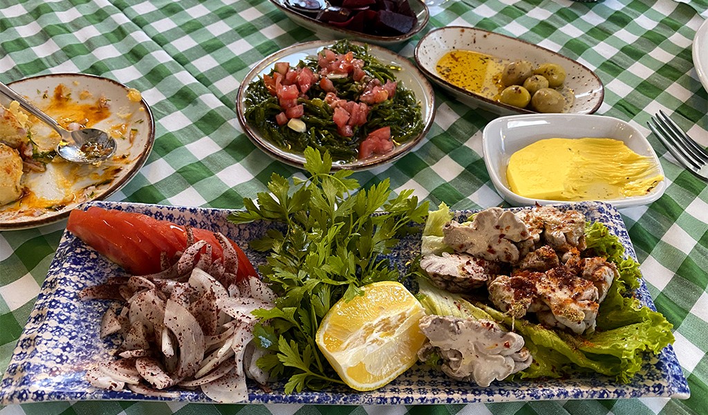 Samimi ve Lezzetli Bir Akşam İçin Burası Kâfi