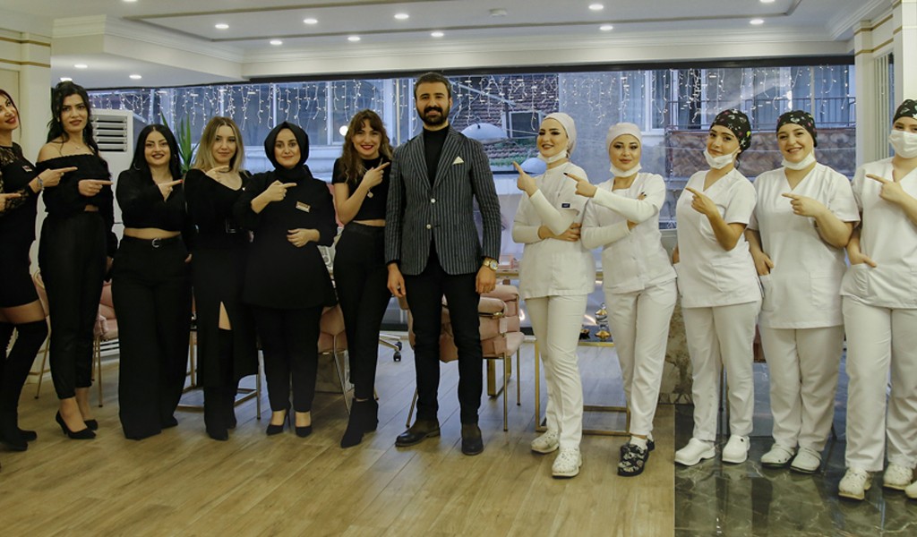 Sefa Şahin; Estelia Plus Güzellik Merkezi ''Bir Tık Fazlası''
