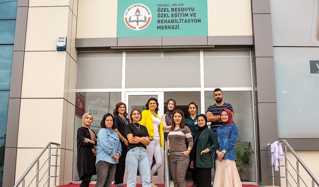 Sevgi Engel Tanımaz : Beş Duyu Rehabilitasyon Merkezi