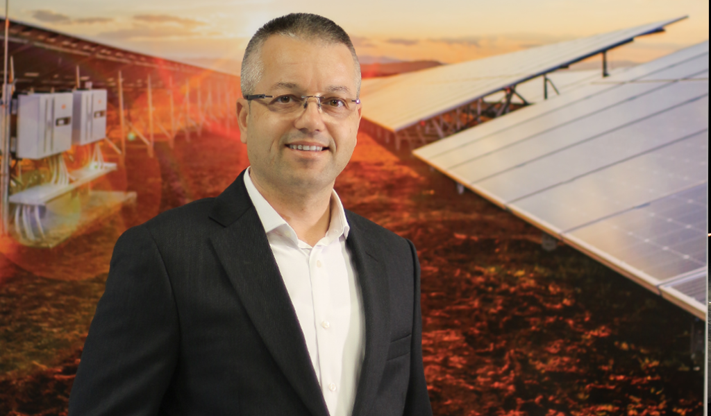 SUNLIGHT SOLAR ENERJİ  Uğur Özgenç  Sunlight Solar Enerji firması kurucusu