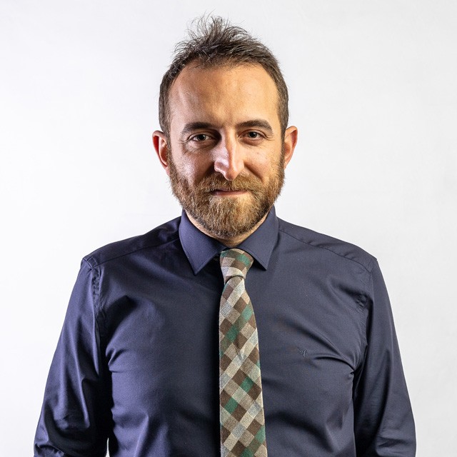 Uzm. Dt. Kerem Çağlar Gümüş